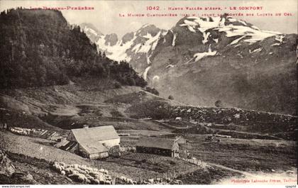 CPA Le Basses Pyrenees Hautes Vallee D'Aspe Le somport La Maison Cantonniere avant la montee des lacets du col