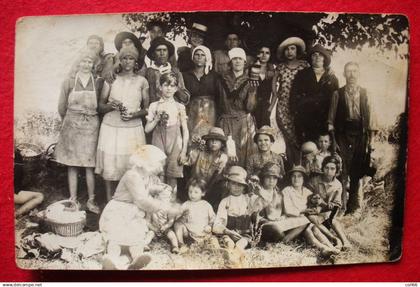 66 Cabestany ou environs Carte-photos  TB animée Groupe de Vendangeurs Colla de Veremars sans éditeur dos scanné
