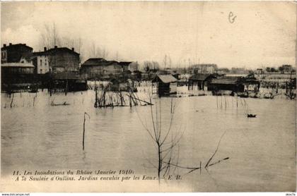 CPA OULLINS - Les Inondations du Rhone 1910 - A la Saulaie a OULLINS (639926)