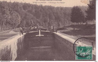 PORT SUR SAONE(BATEAU DE PENICHE)