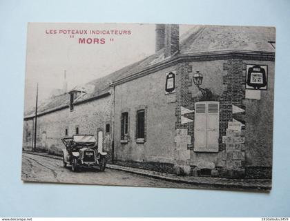 CPA 78 YVELINES - MORS : LES POTEAUX INDICATEURS "MORS" - Scène animée (automobile)