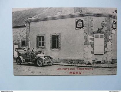 CPA 78 YVELINES - MORS : LES POTEAUX INDICATEURS "MORS" - Scène animée (automobile)