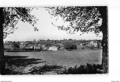 Environs de CHAMPDENIERS - SAINT DENIS - Vue générale - très bon état