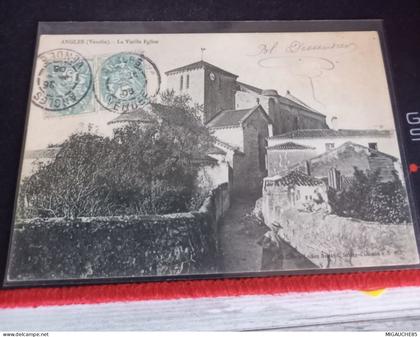 ANGLES  *- la vieille église