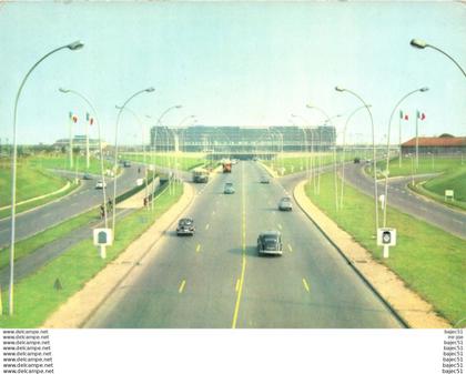 Aéroport de Paris Orly - la façade nord de l'aérogare