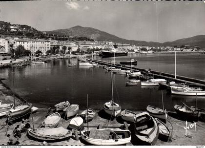 CPSM Ajaccio Le Port