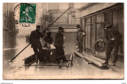 Paris - Crue de la Seine - Inondations de 1910 - Rue de la Bucherie