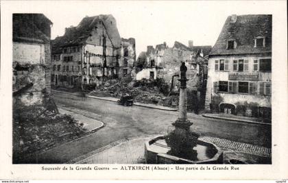 Altkirch - Une partie de la Grande Rue - CPA