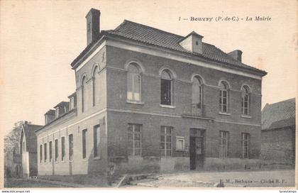 B013 France Beuvry La Mairie vintage postcard