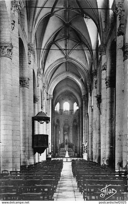 BR19703 Airvault interieur de l eglise    france