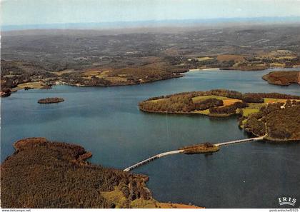 BR25838 Entre Peyrat le Chateau et Royere Le lac de Vassivierre france