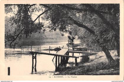 BR53699 Acheres la piscine      France