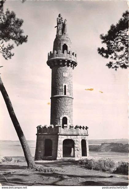 BR5701 Paimpol Ploubazlanec La tour de Kerroch  france