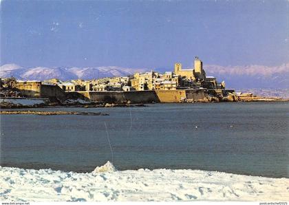 BT6606 Couleurs d hiver sur la vieille ville antibes       France
