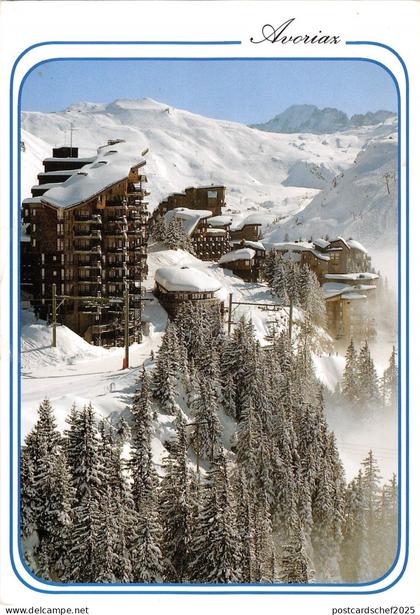 BT9653 Avoriaz echappee sur la station        France
