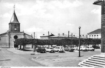 us232 place de la halle givry en argonne france marne