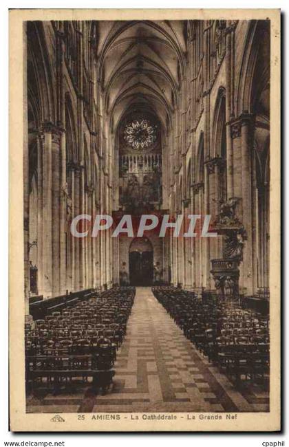 CPA Amiens La Cathedrale La Grande nef Flamme Amiens Sa Confection