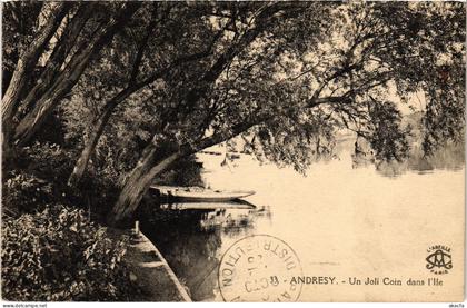 CPA ANDRESY Un Joli Coin dans l'Ile (1412469)
