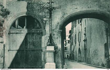 Antibes - une vieille rue