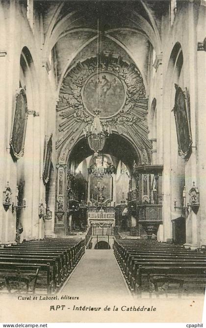 CPA Apt Interieur de la Cathedrale