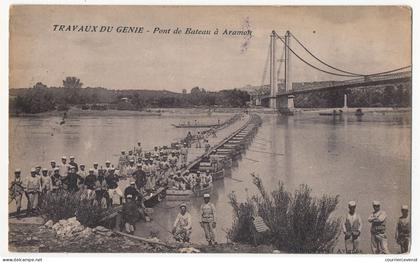 CPA - ARAMON (Gard) - Pont de Bateau à Aramon