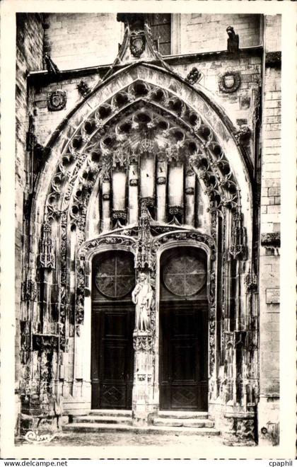 Arcis sur Aube - Portail de l'Eglise CPA