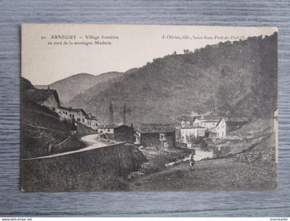 cpa arneguy(64) village frontiere au pied de la montagne Madaria