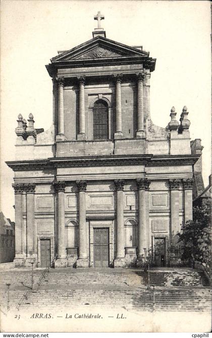 CPA Arras La Cathedrale