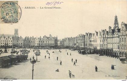 CPA Arras La Grand Place