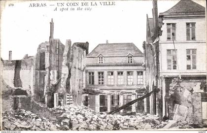 CPA Arras Un Coin De La Ville Militaria