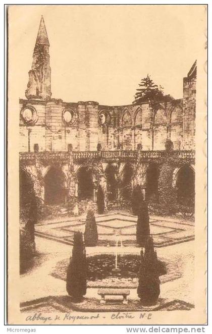 Abbaye de Royaumont - Asnières-sur-Oise - Cloître (Angle nord-est)