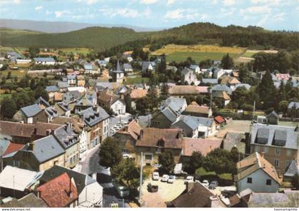 48 Aumont Aubrac  le centre