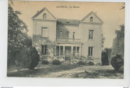 AUNEUIL - Le Musée
