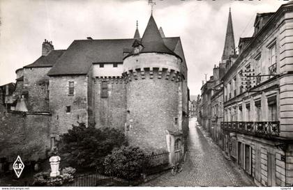 CPA Autun Le Musee Rolin