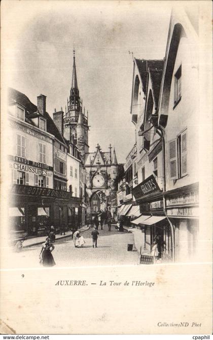 CPA Auxerre La tour de l'horloge