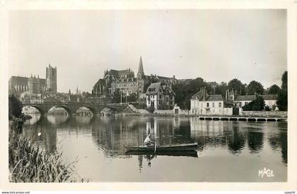 CPM Auxerre Vue sur l'Yonne