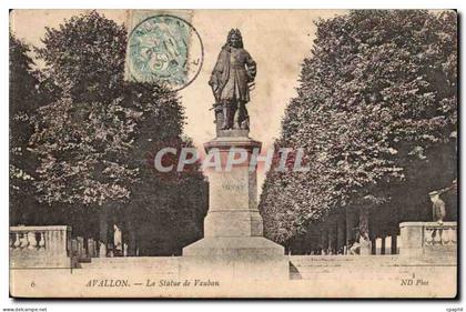 Avallon CPA La statue de Vauban