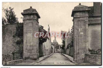 CPA Avallon La petite poste