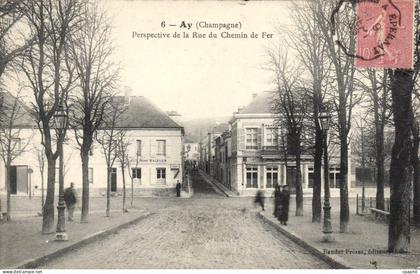 CPA Ay Champagne Perspective De La Rue Du Chemin De Fer
