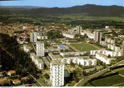 CPM Bagnols Sur Ceze vue panoramique
