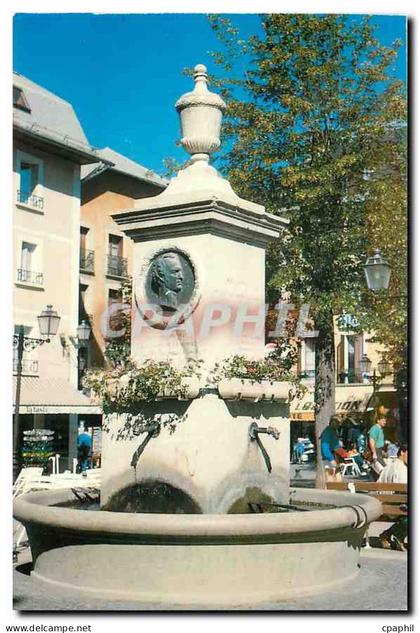 CPM Barcelonnette Fontaine de la Place Jacques Antoine Manuel