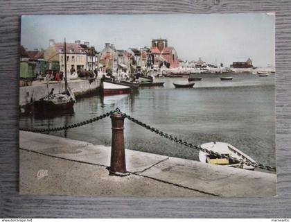 Cpa Barfleur (50) le port