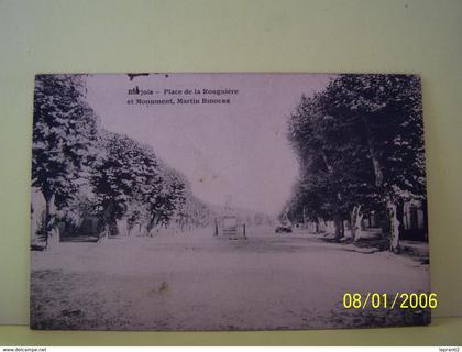 BARJOLS (VAR) PLACE DE A ROUGUIERE ET MONUMENT MARTIN BIDOURE.