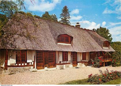 CPM Chaumiere Normande
