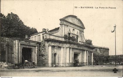 CPA Bayonne la porte de France