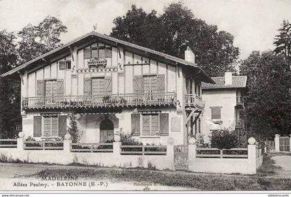 D64 - BAYONNE - ALLEES PAULMY < LA VILLA   " MADELEINE "
