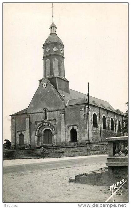 BAZOCHES SUR HOENE         L EGLISE