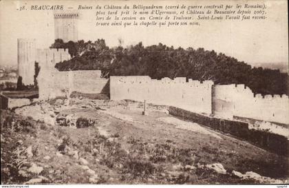 CPA Beaucaire Le chateau Cote des remparts