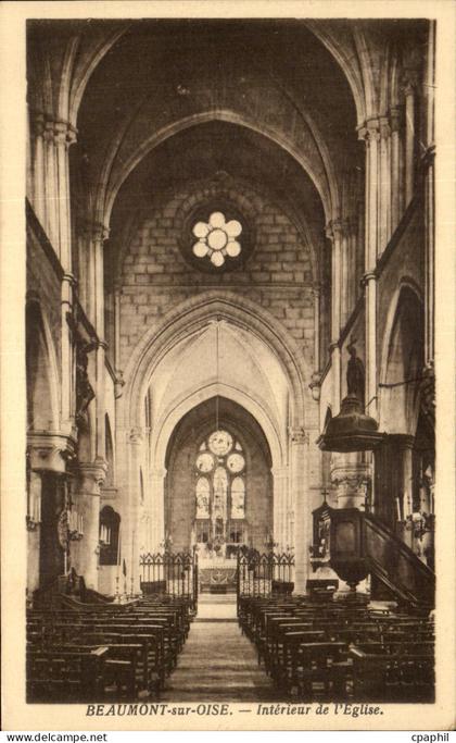 CPA Beaumont sur Oise Interieur de L'Eglise