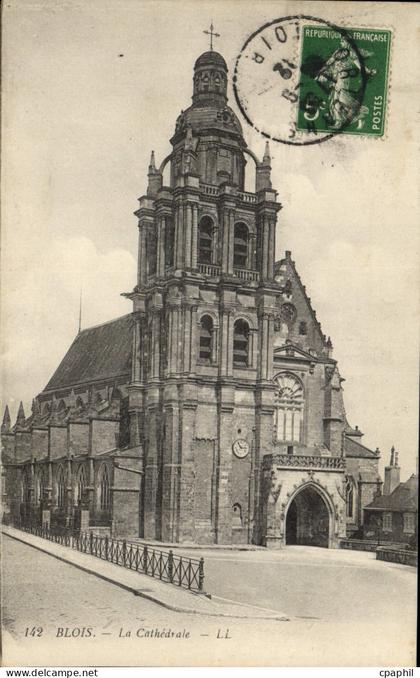 CPA Blois la Cathedrale